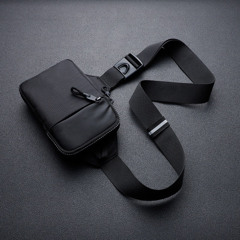 JustGoBag תיק צד קטן שחור  – בד ניילון עמיד עם רצועה מתכווננת 